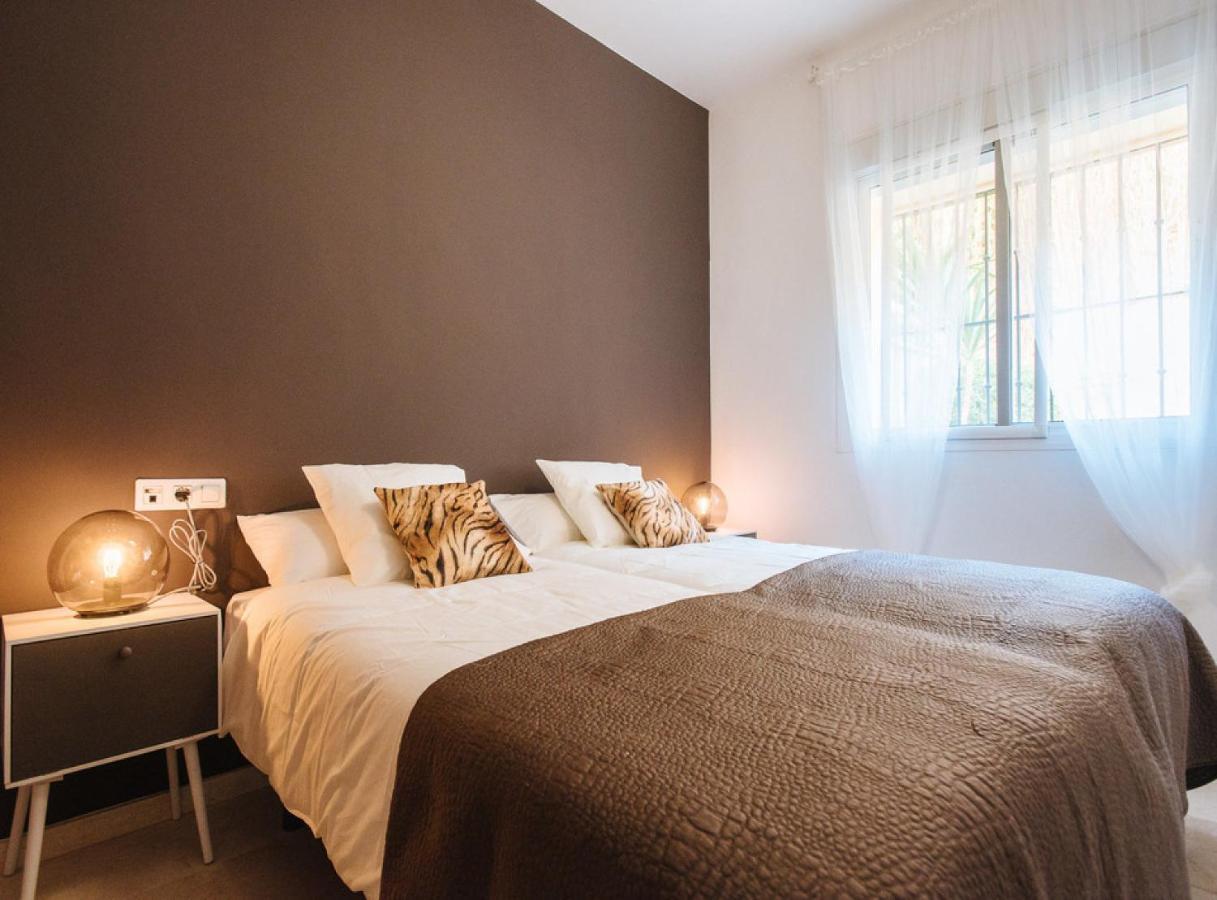 Sol Suite Apartment With Garden Séville Extérieur photo