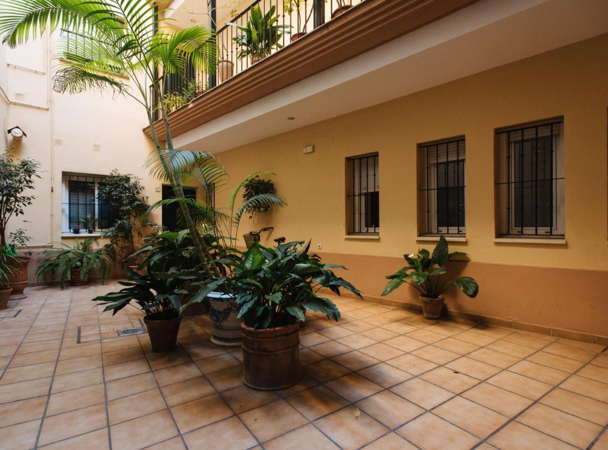 Sol Suite Apartment With Garden Séville Extérieur photo