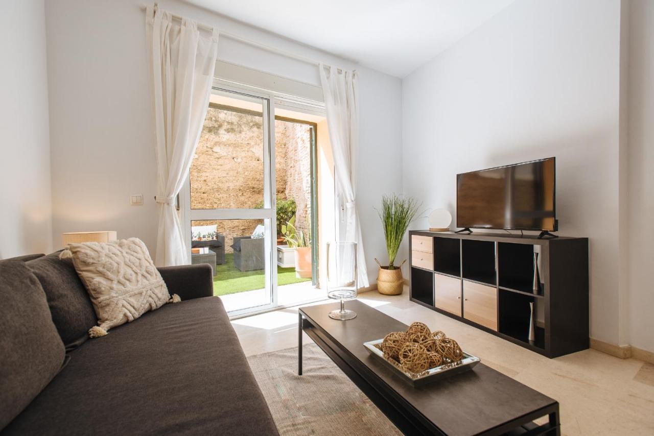 Sol Suite Apartment With Garden Séville Extérieur photo